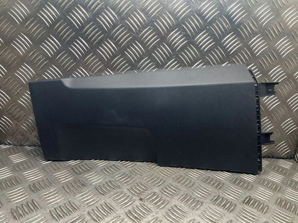 (B) statņa apdare (apakšējā) 6F0867240