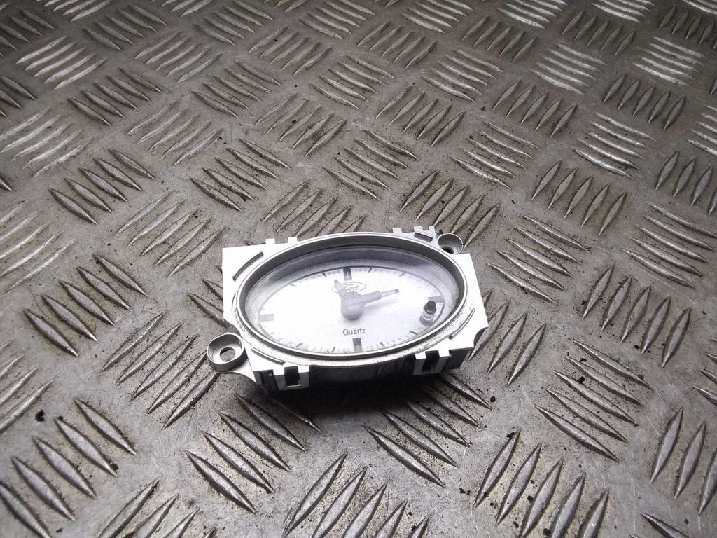 Pulkstenis – Ford Mondeo Mk III (2000-2007)