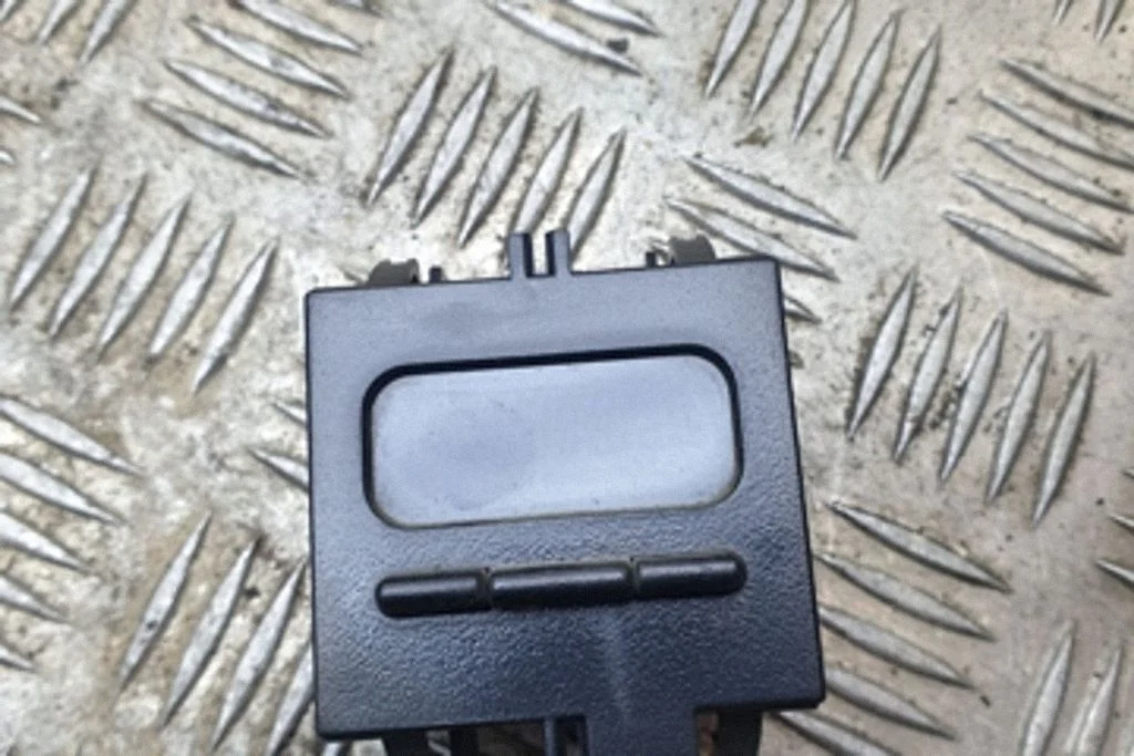 Pulkstenis – Renault Megane I (1995-2002)