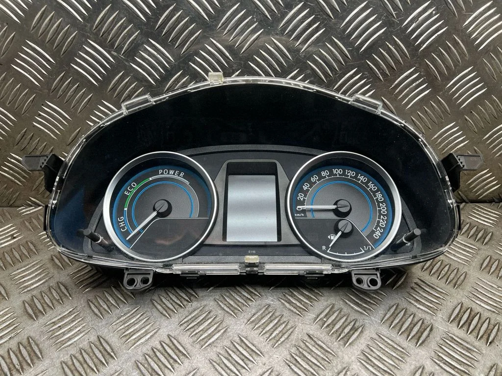 Spidomeeter (näidikuplokk) – Toyota Auris E180 (2012-2018)