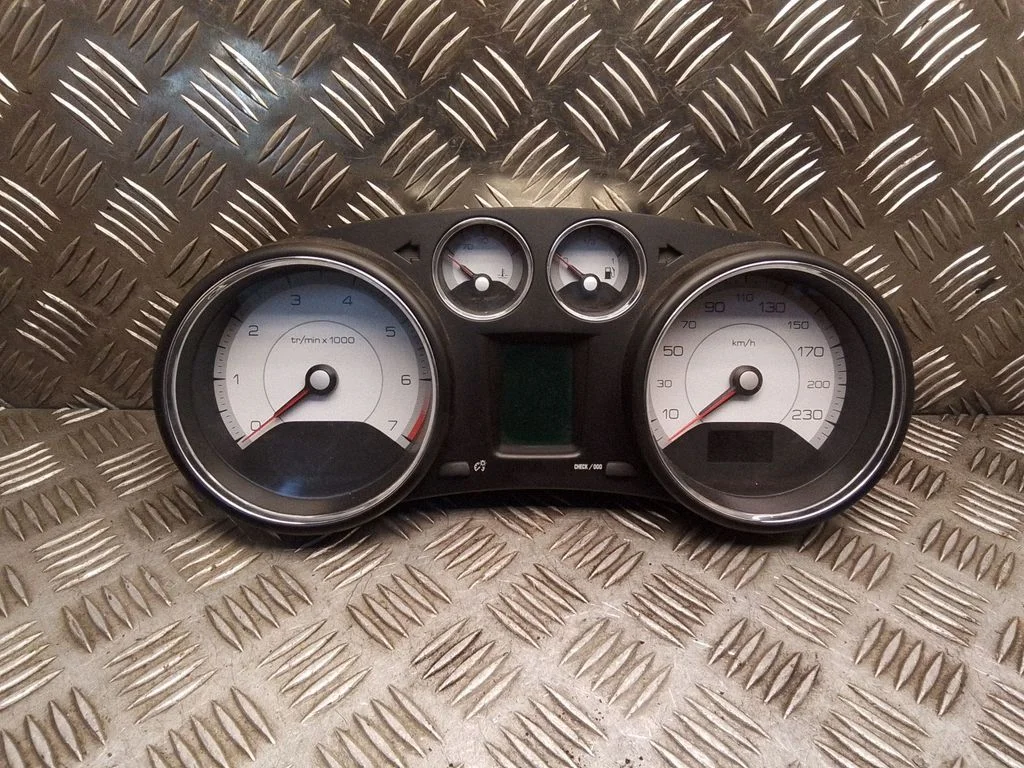 Spidometrs (instrumentu panelis) – Peugeot 308 (2007-2013)