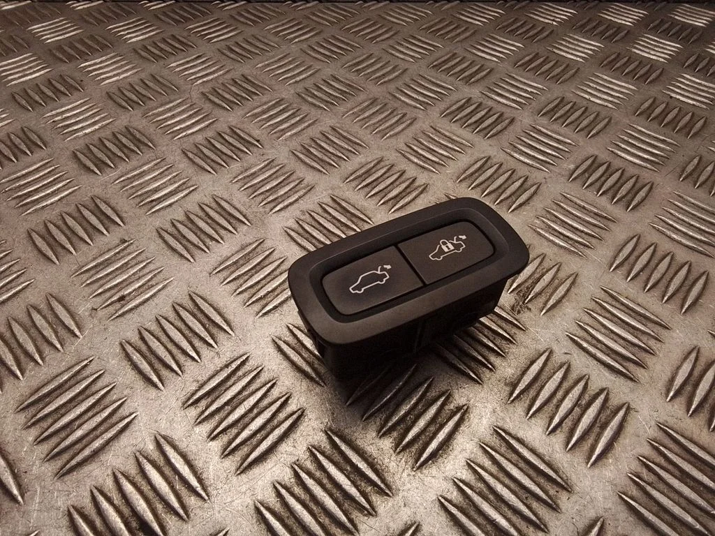 Pakiruumiluugi sulgemislüliti – Volvo XC90 (2014-)