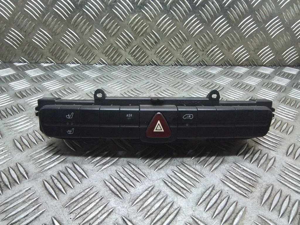 Hazard light switch – Volkswagen Crafter (2006-2016)