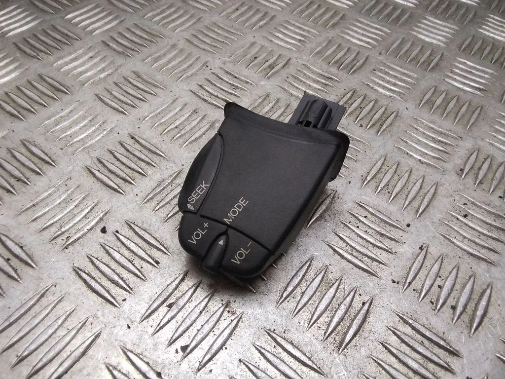 Regulator głośności – Ford Mondeo Mk III (2000-2007)