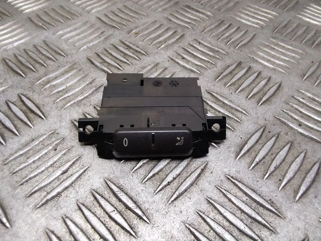 Salona ventilatora regulēšanas slēdzis – Volkswagen Phaeton (2002-2016)