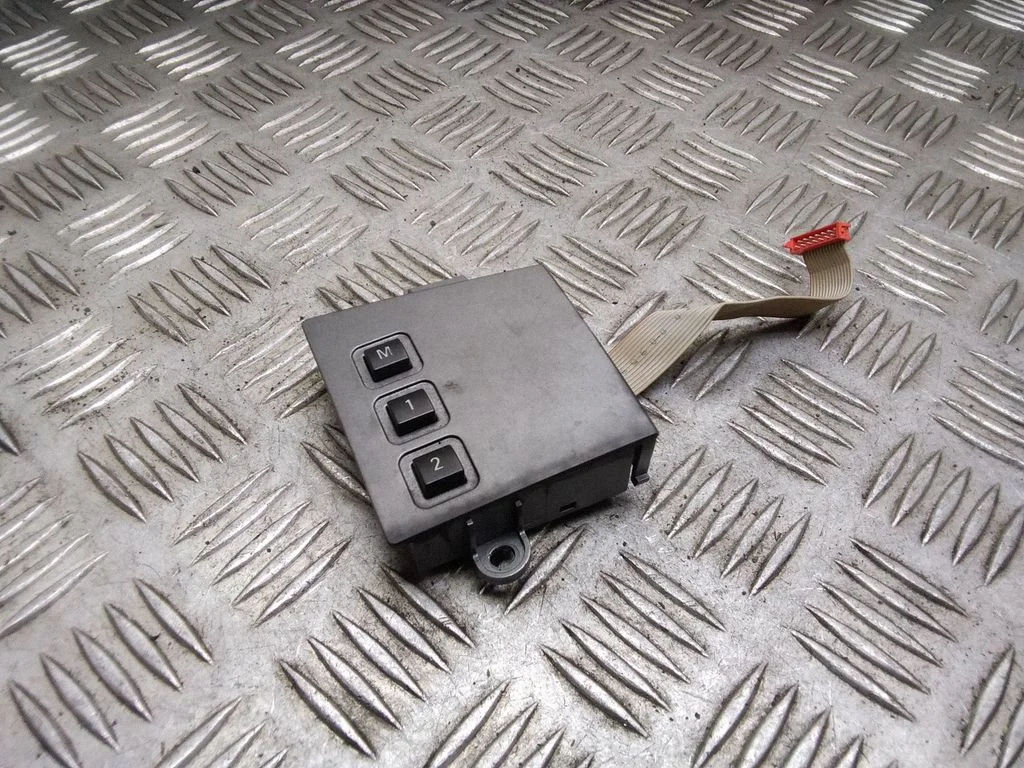 Seat memory switch – BMW 7 Series E65 E66 (2001-2008)