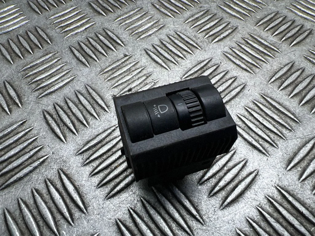 Regulator poziomu reflektorów – Volkswagen Transporter - Caravelle T5 (2003-2015)