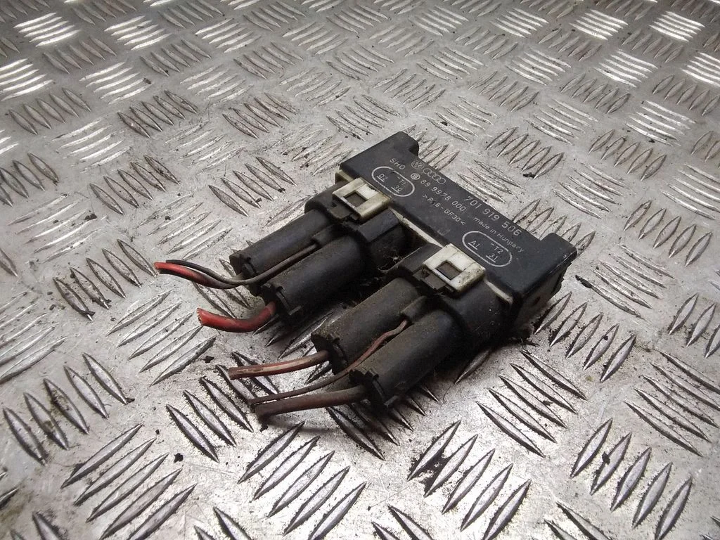 Jahutusventilaatori relee – Volkswagen Transporter - Caravelle T4 (1991-2003)