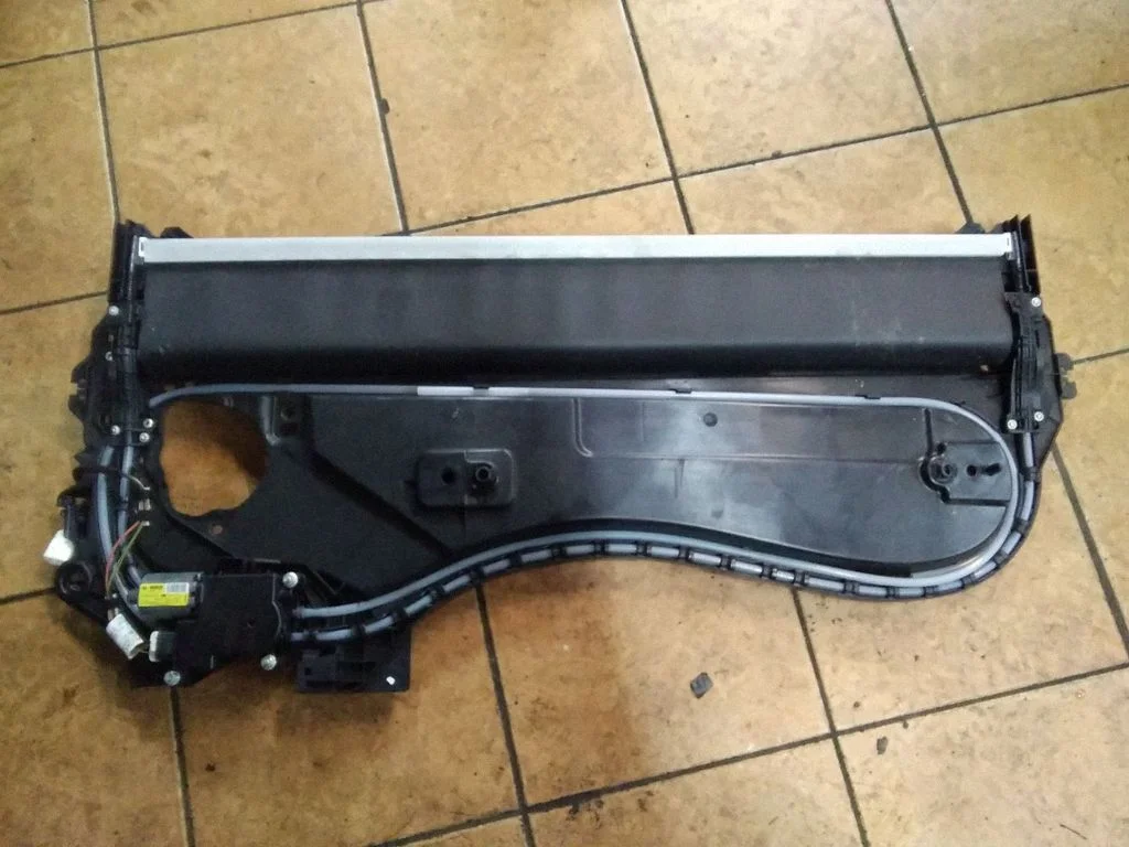 Katuseluugi komplekt – Peugeot 308 (2007-2013)