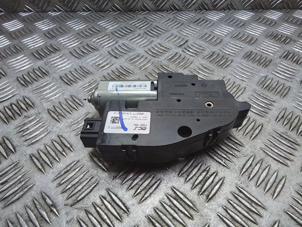 Sunroof motor/actuator – Nissan Qashqai (2010-2014)