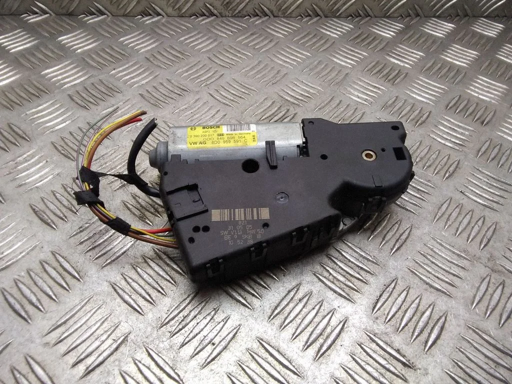 Katuseluugi mootor/ajam 8D0959591C