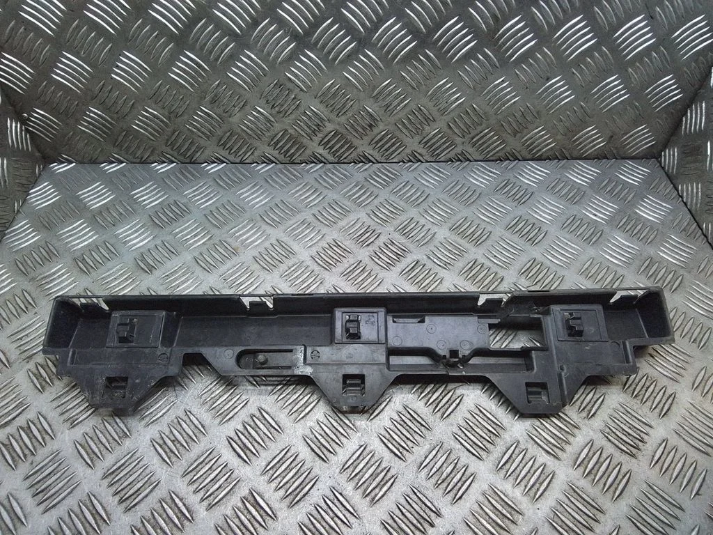 Sliekšņa pastiprinājums – BMW 1. sērija F20 F21 (2011-2019)