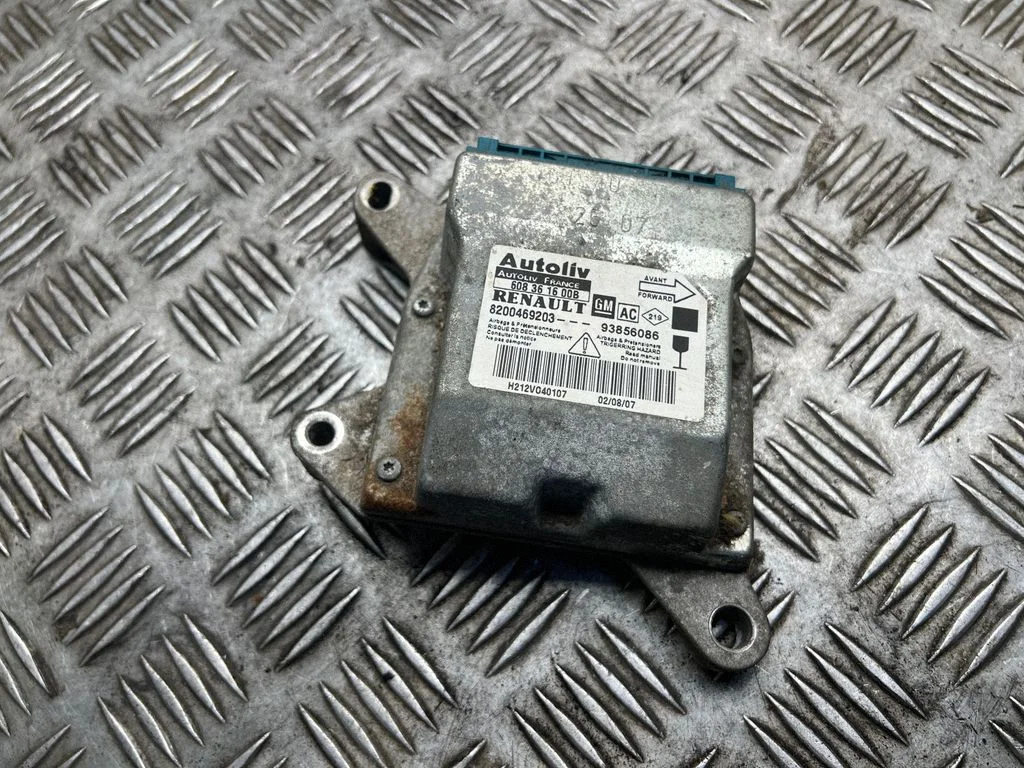 Drošības spilvenu vadības bloks 8200469203
