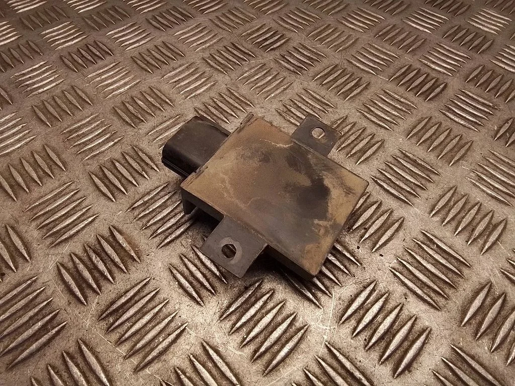 Fuel injection pump control unit/module fk729d370af