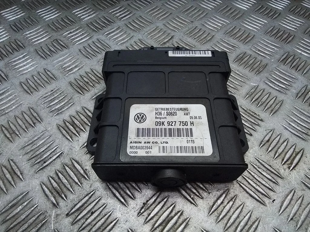 Pārnesumkārbas vadības bloks – Volkswagen Transporter - Caravelle T5 (2003-2015)