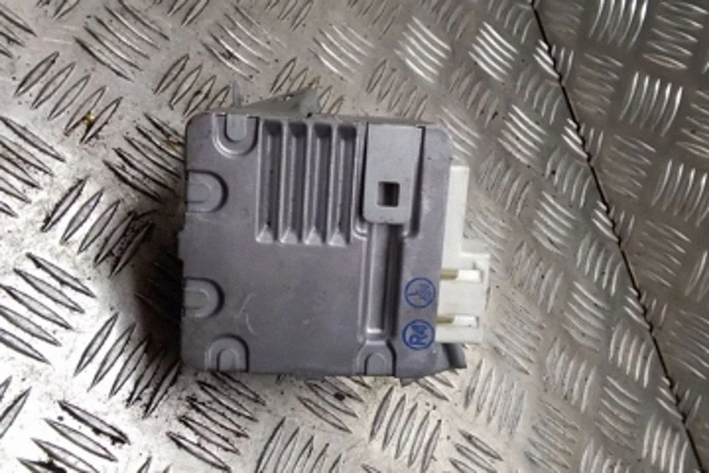 Power steering control unit/module – Toyota Prius (XW20) (2003-2009)