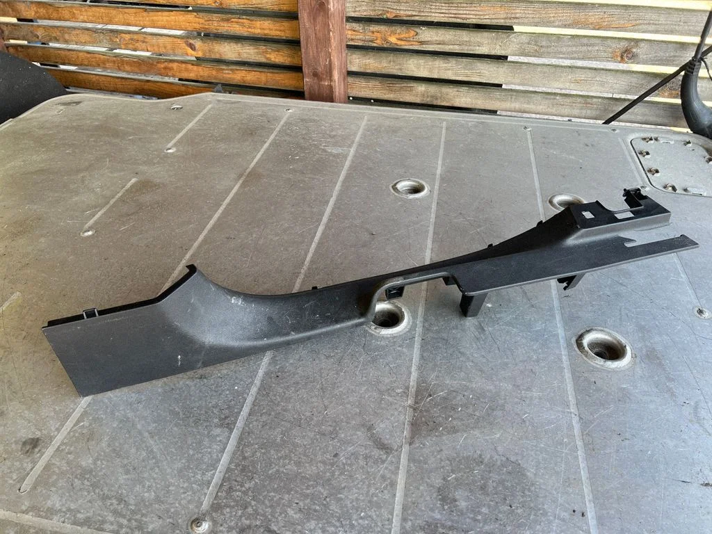 Tagumise lävepaku kate 769539420R