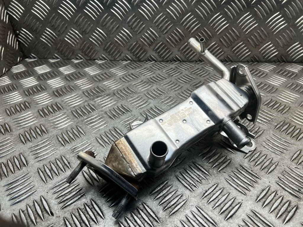 EGR-klapi jahuti – Toyota Prius (XW30) (2009-2015)