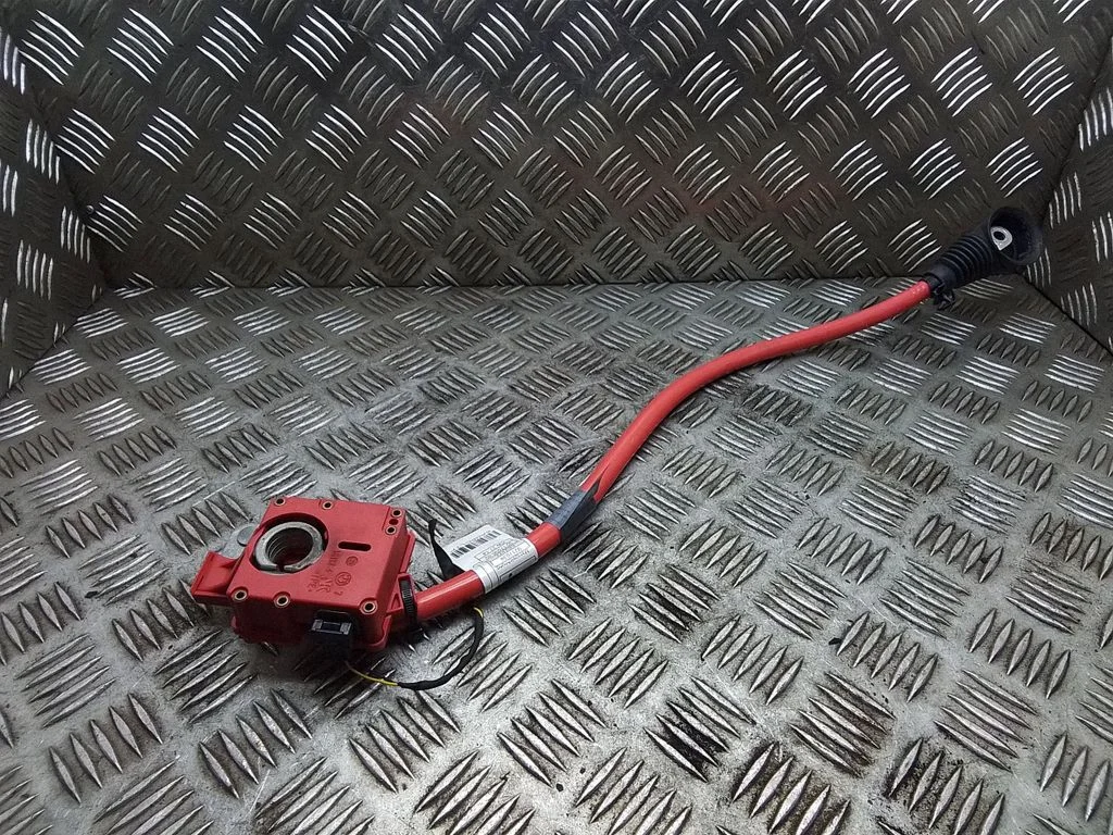Positive cable (battery) – BMW 5 Series F10 F11 (2009-2016)