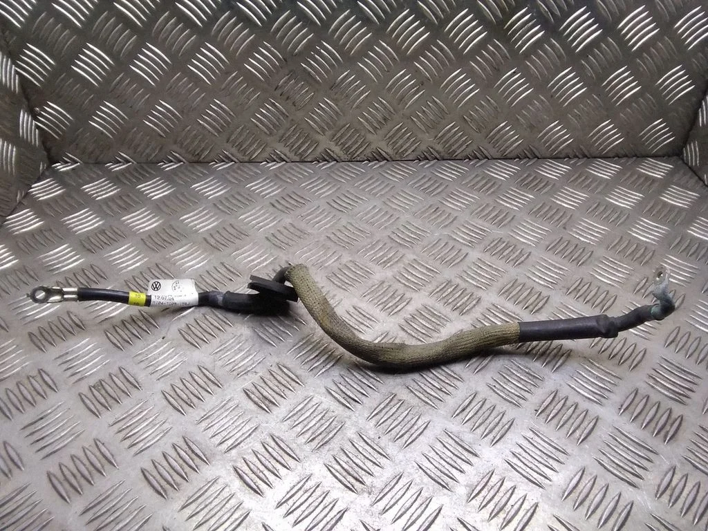 Positive cable (battery) – Volkswagen Transporter - Caravelle T5 (2003-2015)