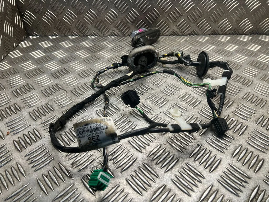 Rear door wiring loom – Opel Astra K (2015-2021)