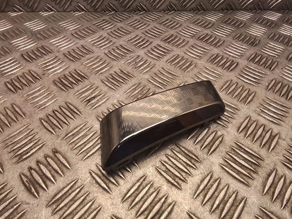 Atrapa przednia (grill) – Suzuki Vitara (LY) (2015-)