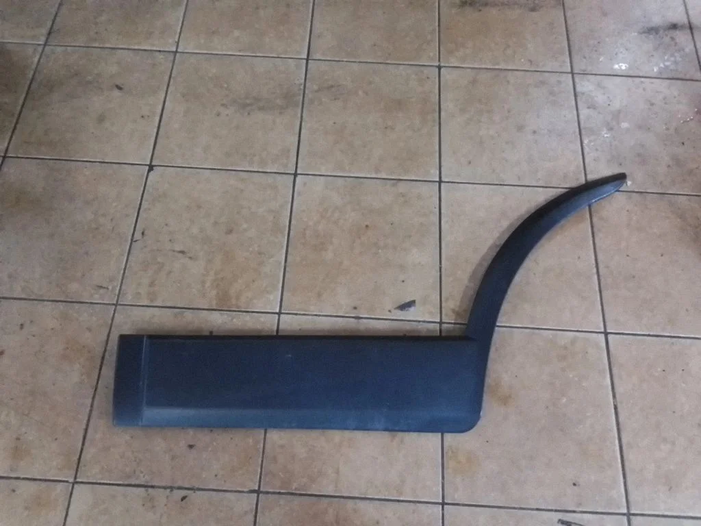 Tagaukse liist (mold)