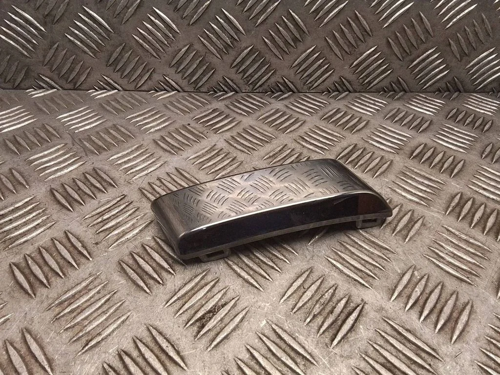 Atrapa przednia (grill) – Suzuki Vitara (LY) (2015-)