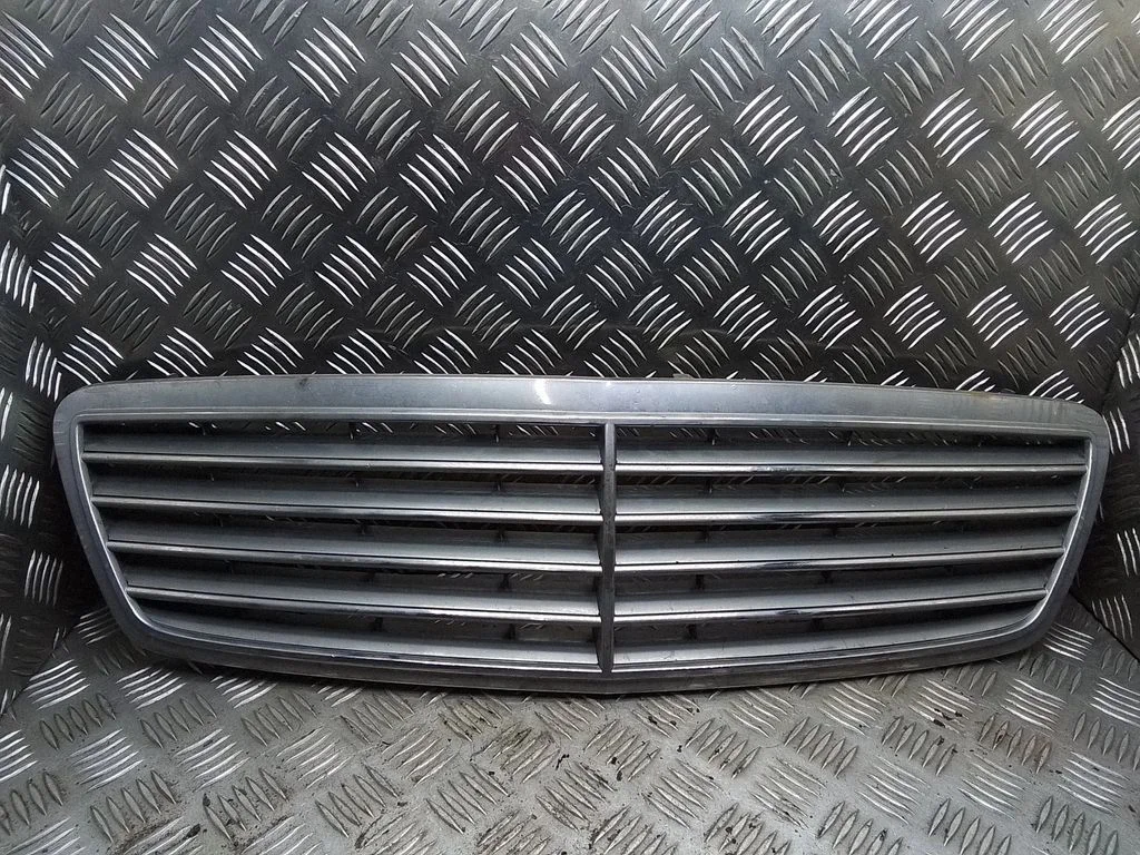 Priekšējā reste – Mercedes-Benz C klase W203 (2000-2007)