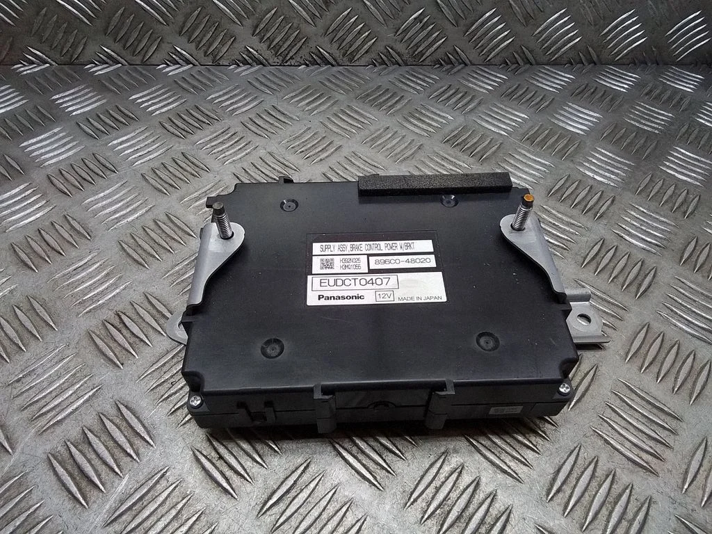 Brake system control unit/module – Lexus RX 450H (2016-)