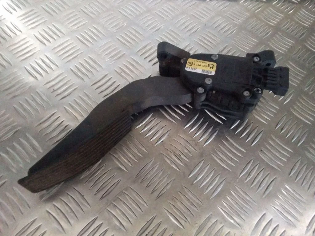 Accelerator pedal position sensor 6PV00832201