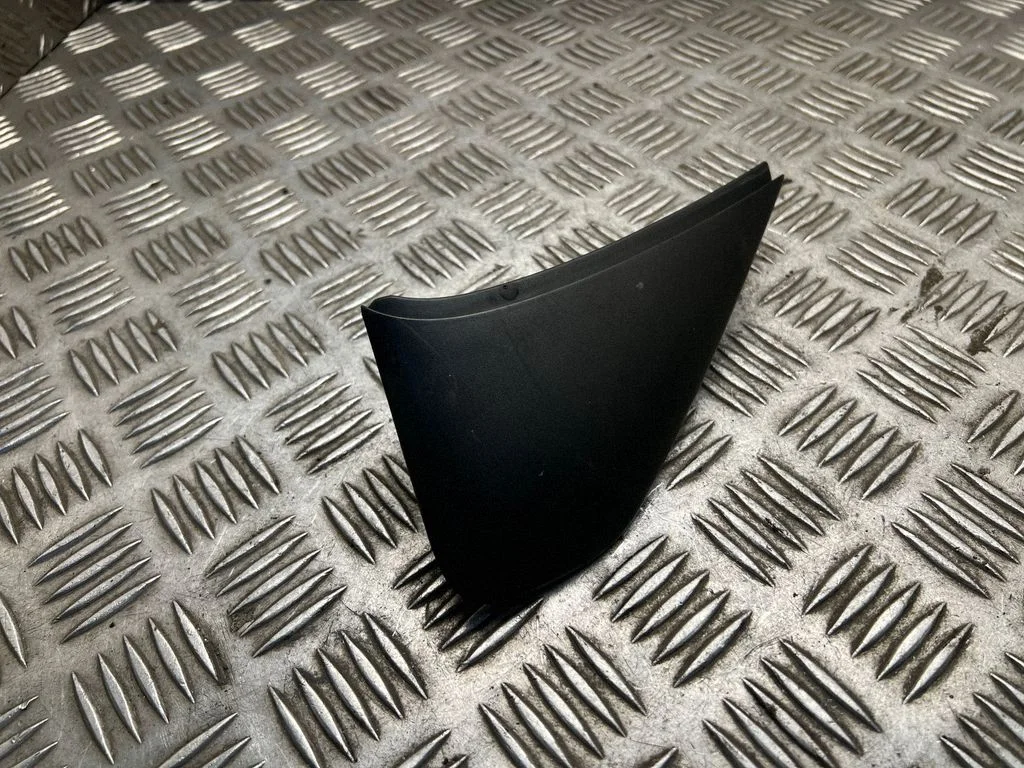Spoguļa plastmasas apdare 7H0857538
