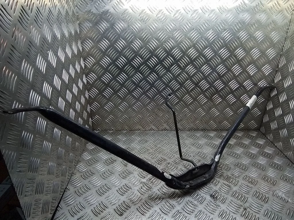 Wspornik pasa przedniego – BMW Seria 7 E65 E66 (2001-2008)