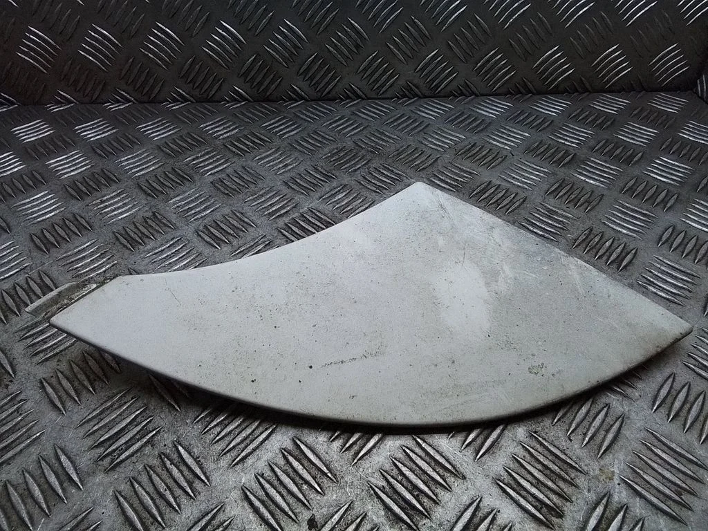 Listwa pod reflektorem 1306530070
