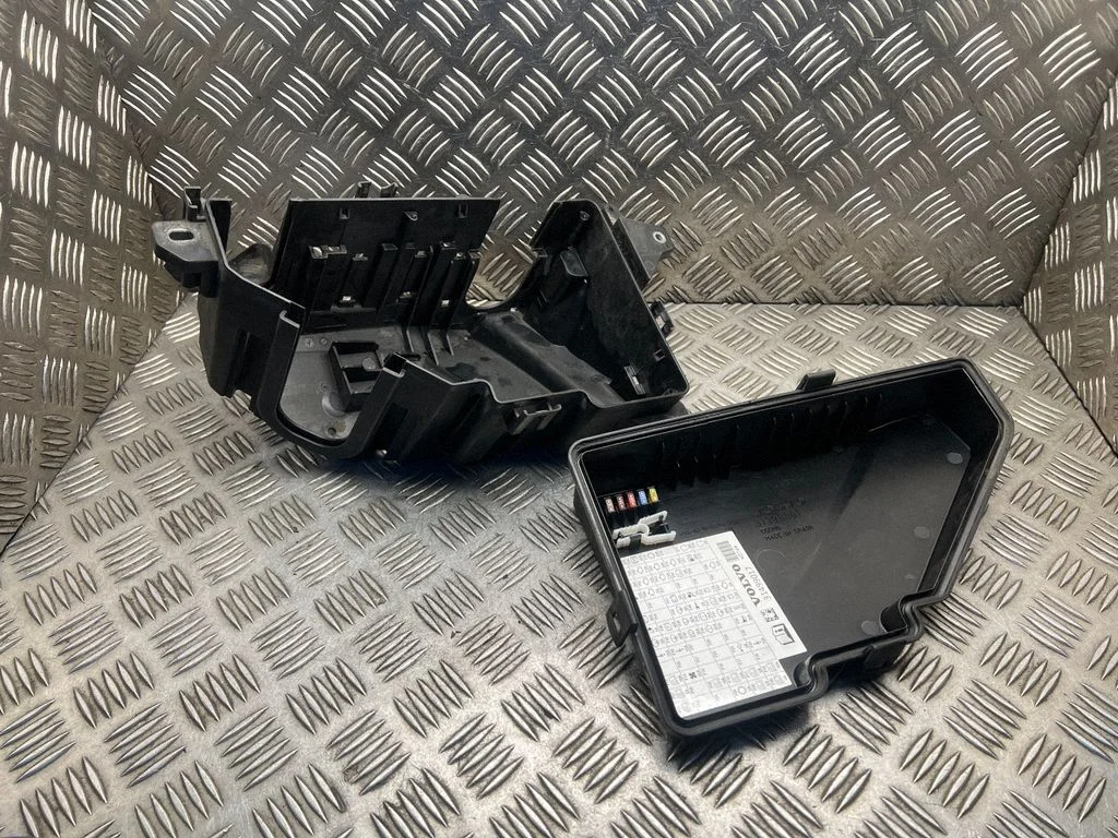 Fuse box set – Volvo XC90 (2014-)