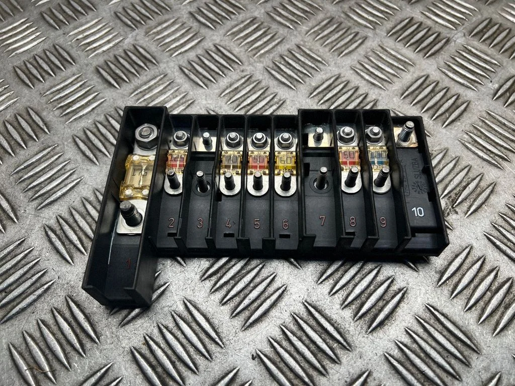 Fuse module – Volkswagen Transporter - Caravelle T5 (2003-2015)