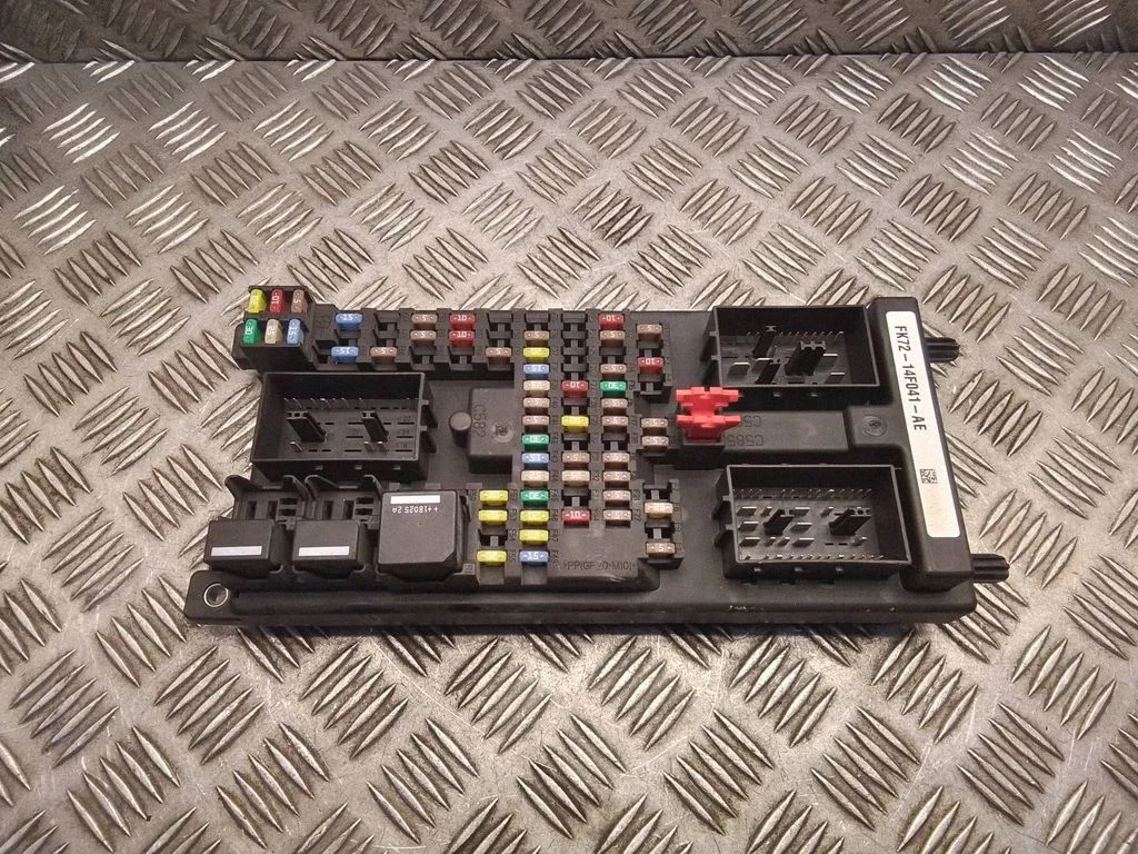Drošinātāju bloks – Land Rover Discovery Sport (2014-)