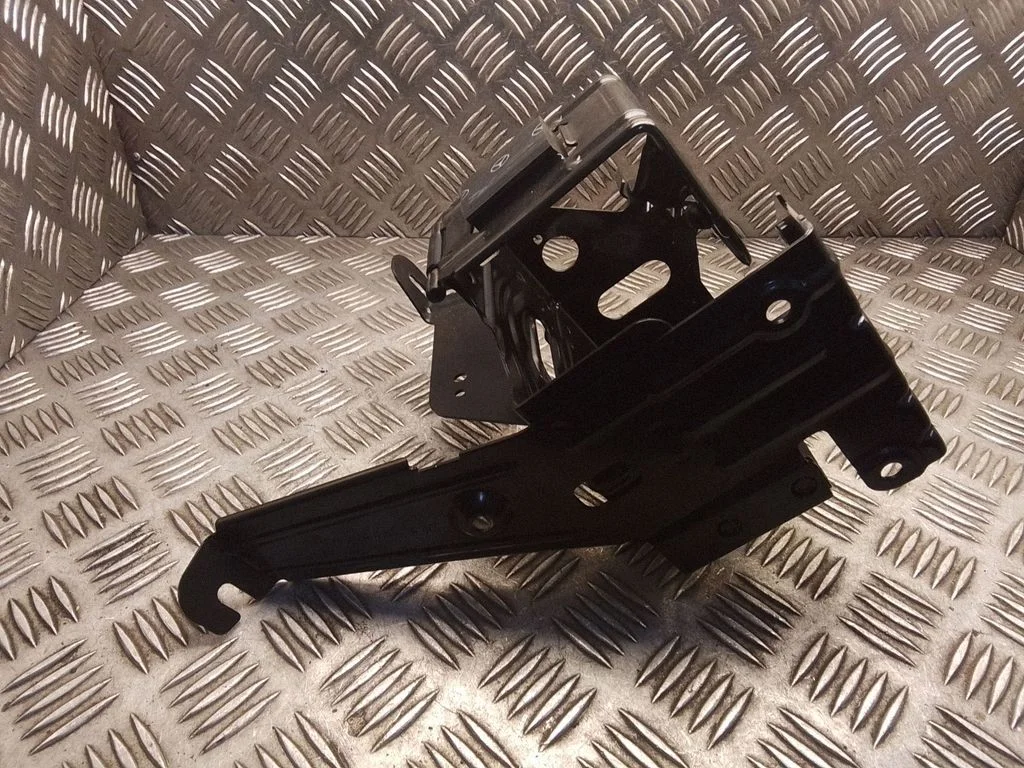 Battery bracket – Mercedes-Benz CLK-Class C207 A207 (2010-2017)