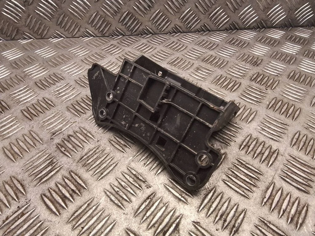 Battery bracket – Peugeot 308 (2013-2021)