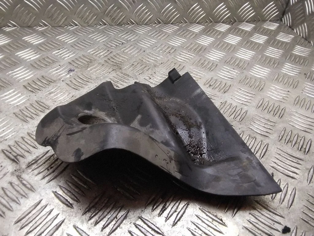 Battery tray heat shield – Volkswagen Transporter - Caravelle T5 (2003-2015)