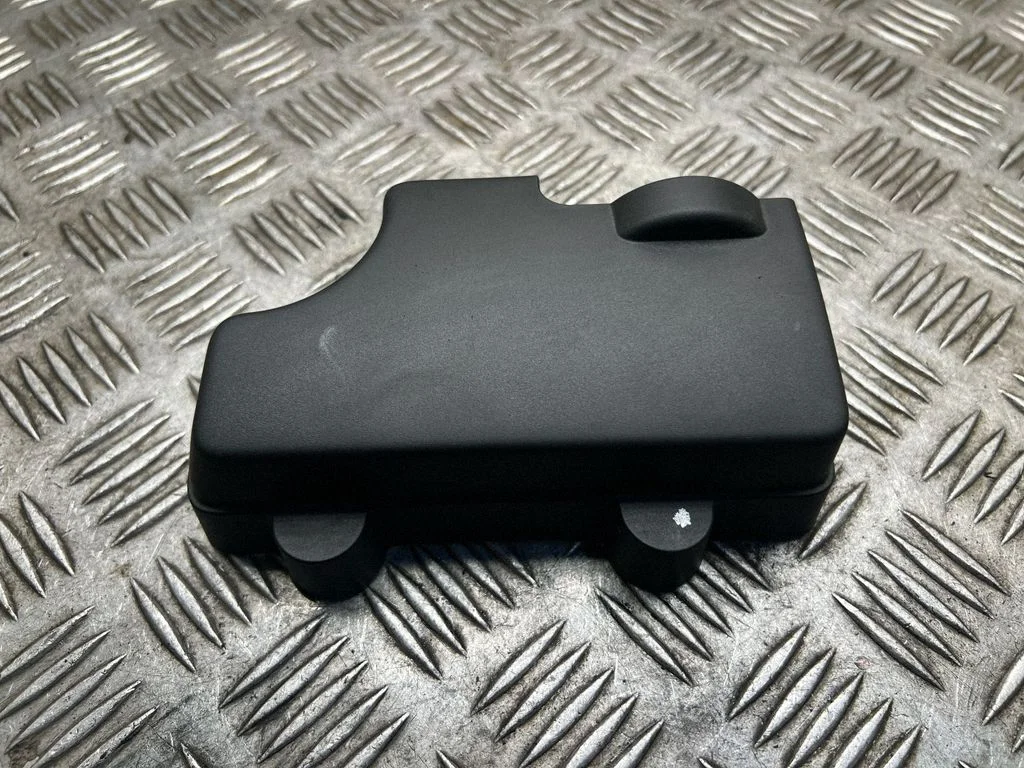Cita motora nodalījuma detaļa 05C103729