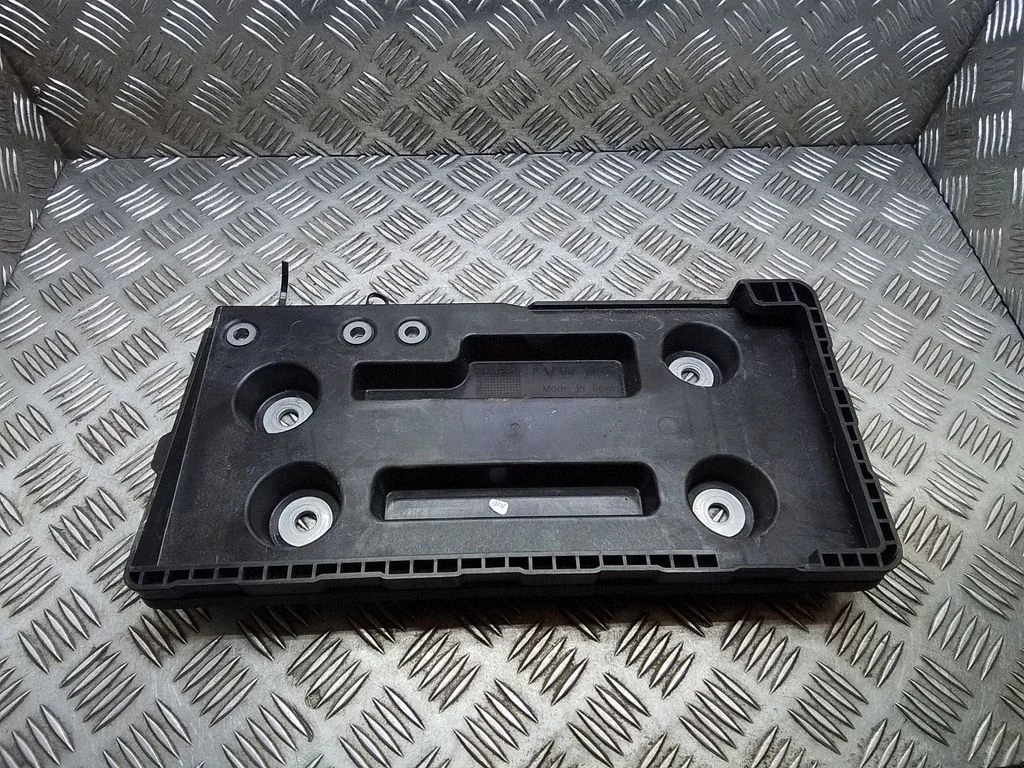Battery tray – Volkswagen Passat CC (2008-2016)
