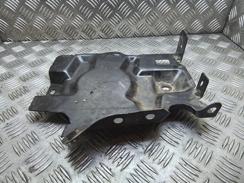 Battery tray