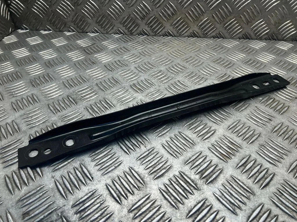 Cita apakšas detaļa 2Q0802128