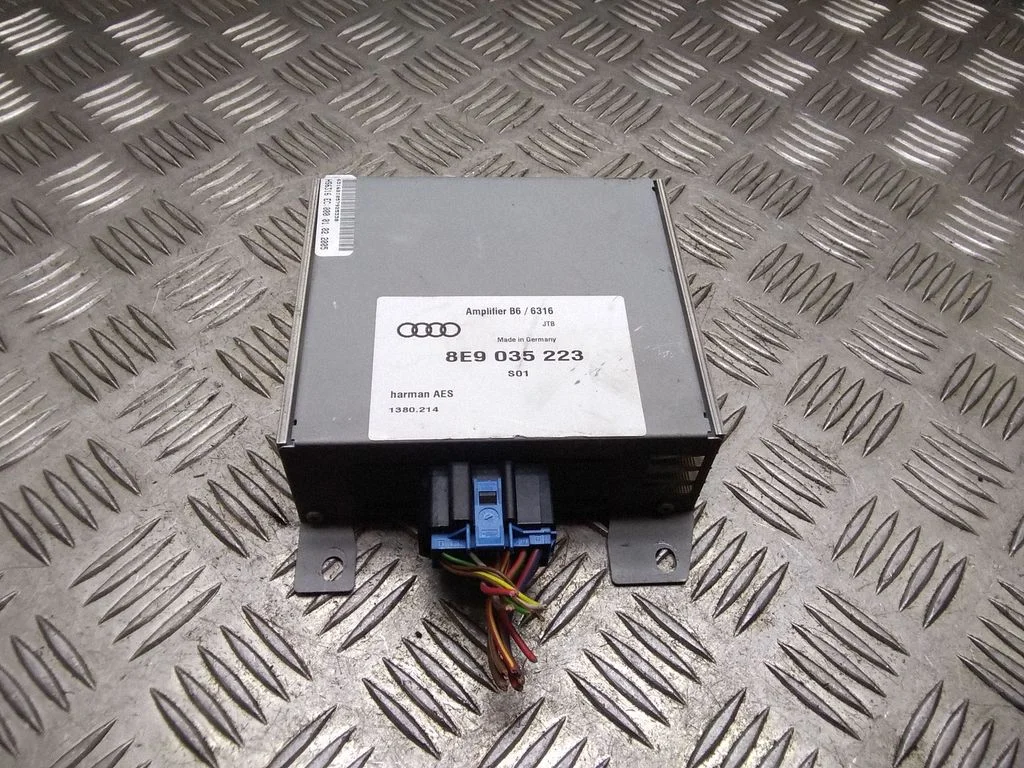 Sound amplifier – Audi A4 S4 B7 8E 8H (2005-2008)