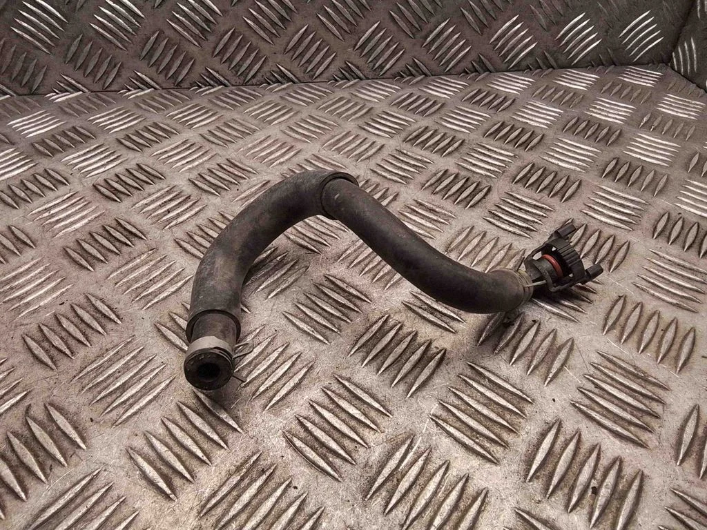 Breather/breather pipe/hose – Nissan Qashqai (2010-2014)
