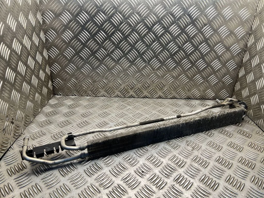 Roolivõimendi radiaator – Volkswagen Transporter - Caravelle T5 (2003-2015)
