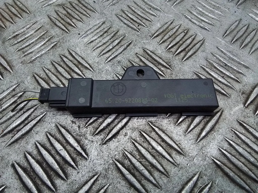 Salona komforta antena – BMW 1. sērija F20 F21 (2011-2019)