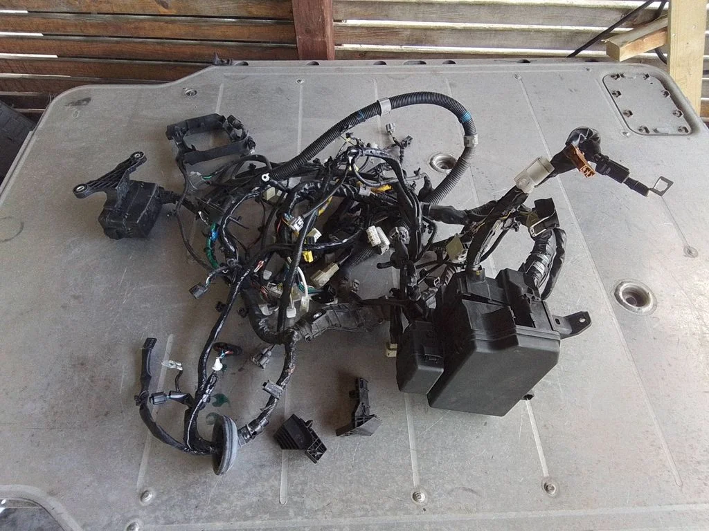 Motora vadu instalācija 3660176S10