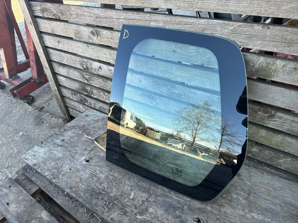 Loading door trunk window/glass – Citroen Berlingo (2008-2018)